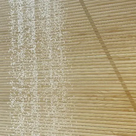 One Πανσιόν Μόσταρ