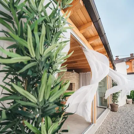 One Guest house 3*
