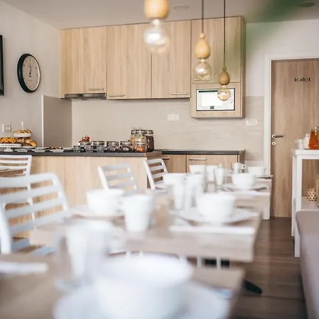 One Πανσιόν 3*